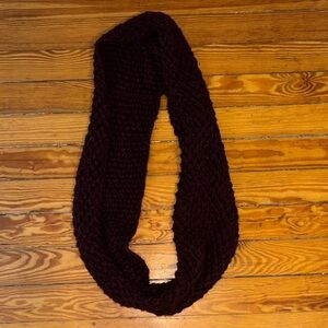 Old Navy Chunky Knit Infinity Scarf - Dark Burgundy